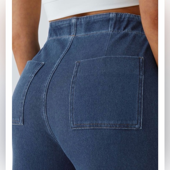 HALARA Dark Blue High-Rise Wide Leg Jeans with Front Patch Pockets - Picture 3 of 6